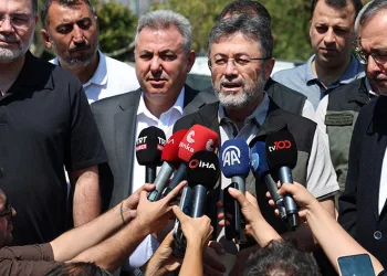 “İzmir Yamanlar’daki yangın kontrol altında”