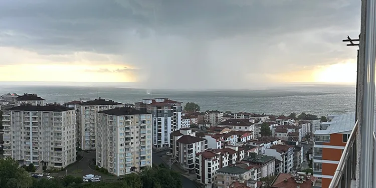 Ordu’da denizde hortum oluştu