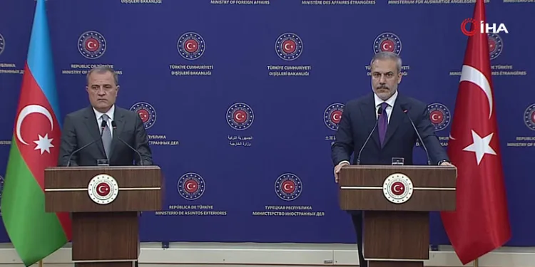 Türkiye-Azerbaycan ilişkileri güçleniyor