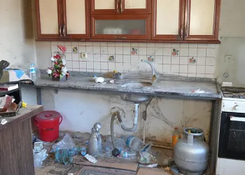 Çöp eve ekipler müdahale etti