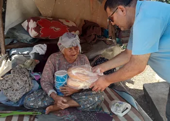 Alanya Aşevi ihtiyaç sahiplerinin yanında