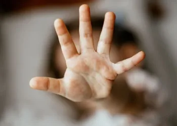 Karı koca çift cinsel istismar suçundan tutuklandı