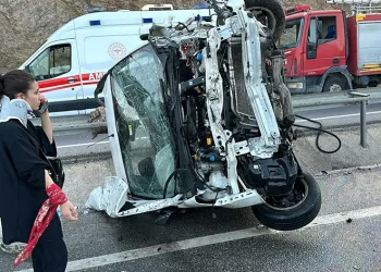 Takla atan araçta 6 kişi yaralandı