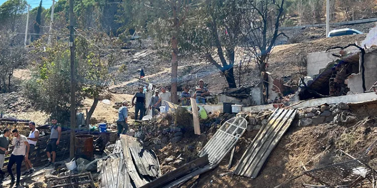 “Çocukluğumun geçtiği ev küle döndü”