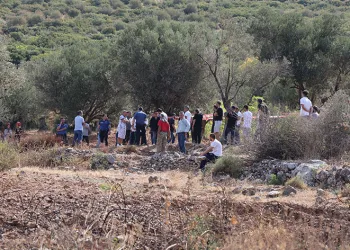 Bir baba 3 evladını öldürüp, kendini yaraladı