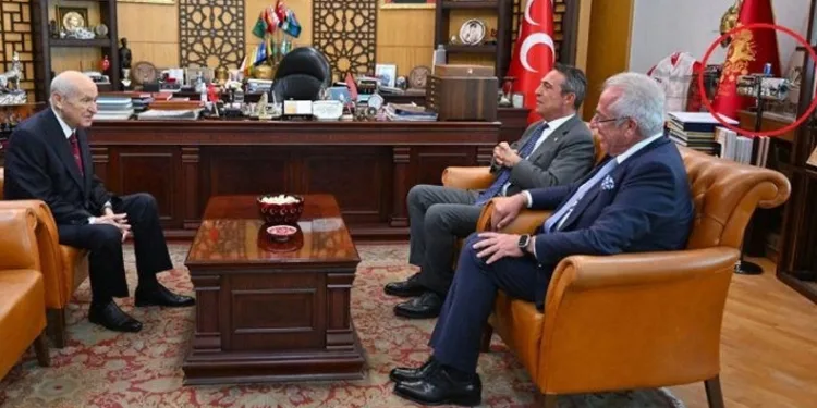 Bahçeli’den “17-25 Aralık” fotoğrafına ilişkin paylaşım