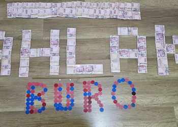 Bursa’da kumarhaneye suçüstü baskın : 5 gözaltı