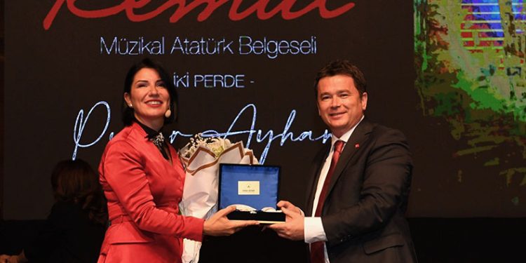 Müzikal belgesel ‘Kemal’ Osmangazi’de sahnelendi