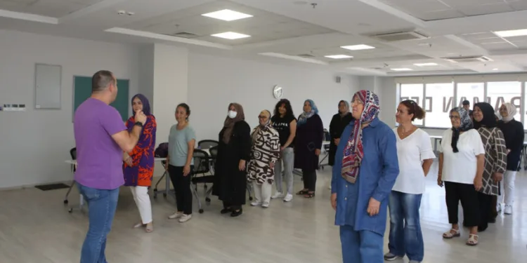 Nilüferli kadınlar drama ile iletişimini güçlendiriyor