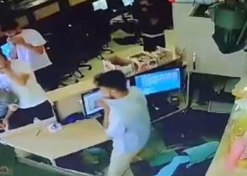 25 gün kala askerden kaçtı, askeri oyun oynarken yakalandı