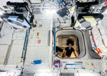 Astronotlar uzayda mahsur kaldı