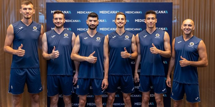 Fenerbahçe Medicana Erkek Voleybol Takımı, sağlık kontrolünden geçti