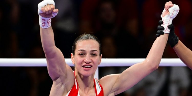 Buse Naz Çakıroğlu finalde!