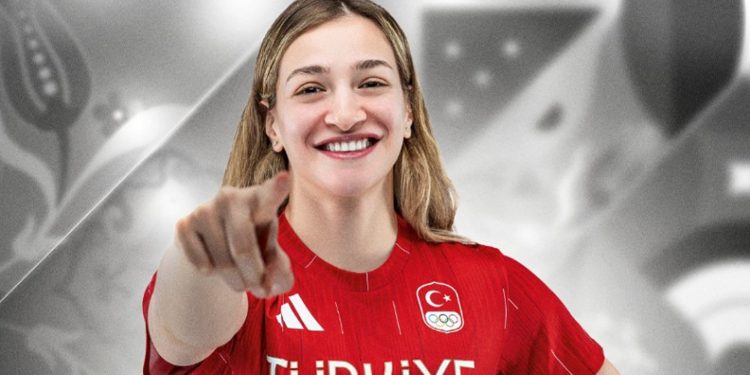 Buse Naz Çakıroğlu Olimpiyat ikincisi oldu