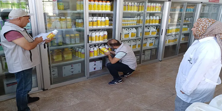Beyşehir’de bitki koruma ürünü satan bayiler denetlendi