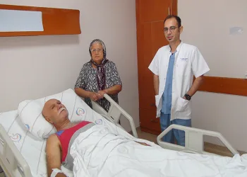 Kalp krizi geçirdi, kalp masajıyla hayata döndü