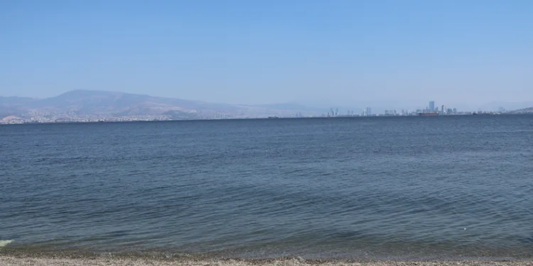 Deniz suyu ısınıyor, Eylül’de tropikal fırtına bekleniyor