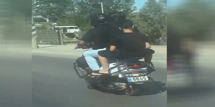 Trafikte hayrete düşüren yolcuklar