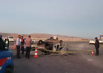 Cenaze yolunda feci kaza: 4 ölü, 2 yaralı