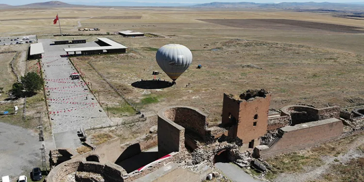 Tarihi Ani Ören Yeri’nde ilk kez balon uçuruldu