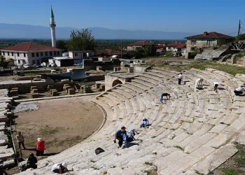 Konuralp’te tarih gün yüzüne çıkıyor