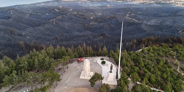 Orman yangını sonrası Tarihi Alan’ın Kuzey Hattı ziyarete açıldı