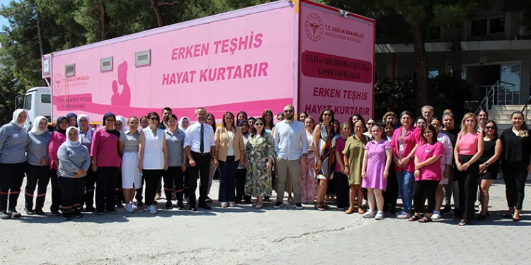 Mobil Kanser Tarama Tırı’nda erken teşhis konuluyor