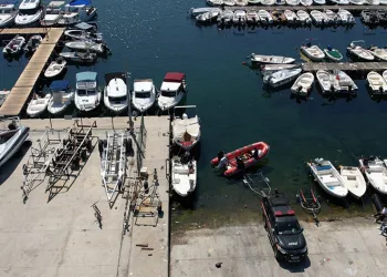 Marmara Denizi’nde kaybolan işçilerin arama çalışmaları sürüyor