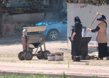 Bursa’da bir çocuk elini salça makinesine kaptırdı
