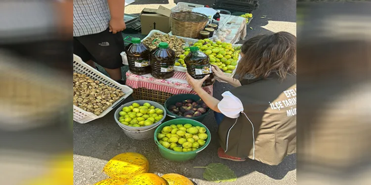 Semt pazarında gıda denetimi