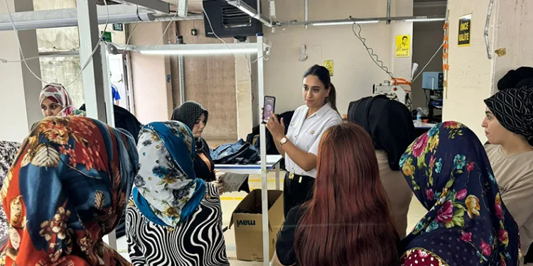 Tekirdağ’da kadın personele KADES eğitimi verildi