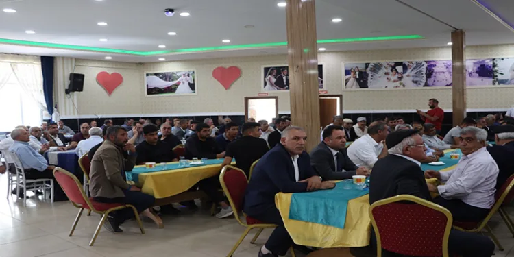 Erciş’te husumetli aileler barıştırıldı