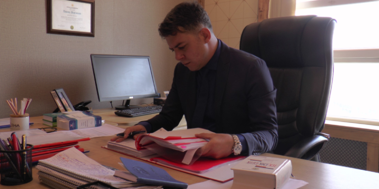 İşini zamanında yapmayan kamu görevlilerine hukuk yolu açık