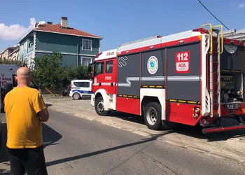 Park halindeki araçta patlama: 1 yaralı