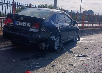Diyarbakır-Elazığ yolunda zincirleme kaza, trafiği kilitledi