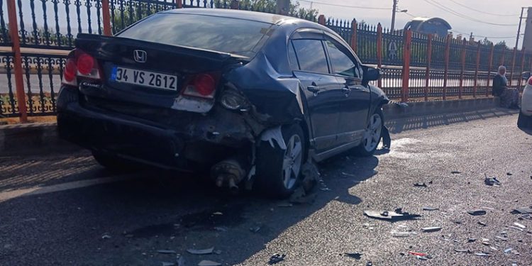 Diyarbakır-Elazığ yolunda zincirleme kaza, trafiği kilitledi