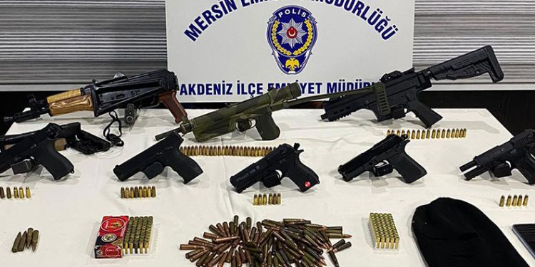 Mersin polisi suçlulara göz açtırmıyor