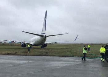 Ankara-Yüksekova uçağı pistten çıktı