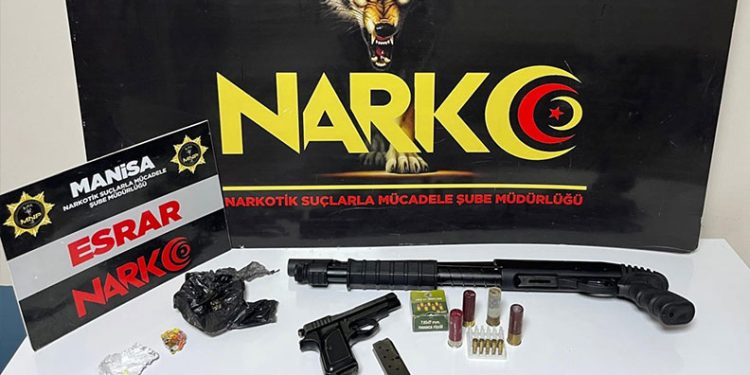 Manisa’da eş zamanlı uyuşturucu operasyonu: 27 gözaltı