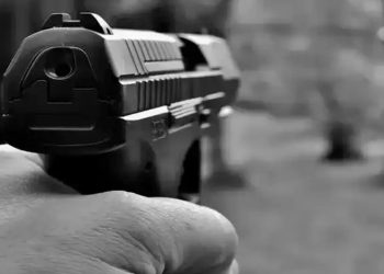 Samsun’da bir kişi kardeşini silahla yaraladı