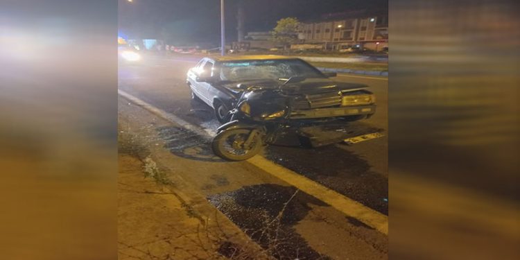 Alkollü sürücü motosiklete çarptı: 1 ölü, 2 yaralı