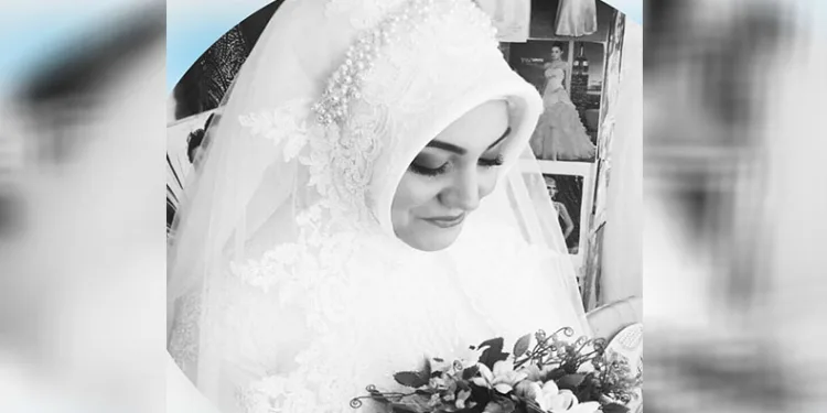 Cinnet getiren şahıs, eşini öldürdükten sonra intihar etti