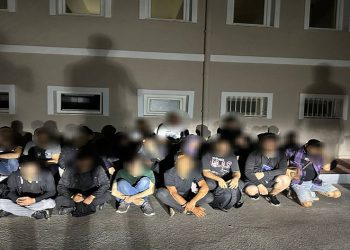 20 göçmen ve 3 organizatör yakalandı