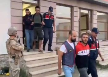 139 yılla aranan mülteciler yakalandı