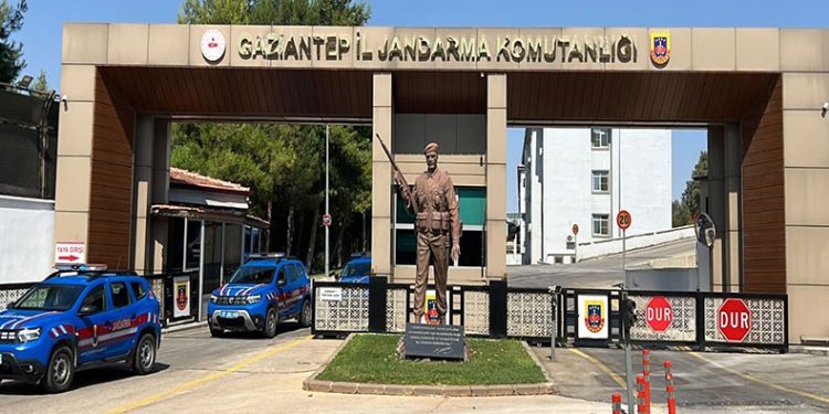 Faili meçhul hırsızlık şüphelisi 52 şahıs tutuklandı