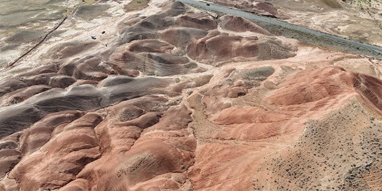 Tuzluca’nın renkli cazibesi: Gökkuşağı Tepeleri
