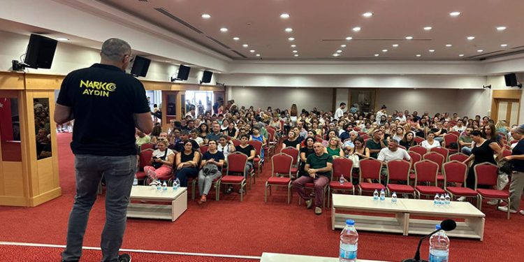 “En İyi Narkotik Polisi Anne” eğitimi