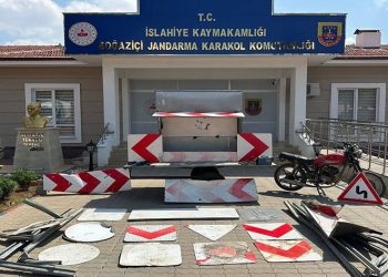 Gaziantep’te levha çalan şüpheli yakalandı