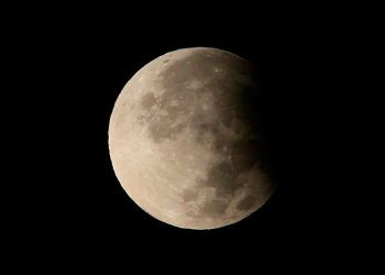 Antalya’da parçalı Ay tutulması görsel şölen oluşturdu