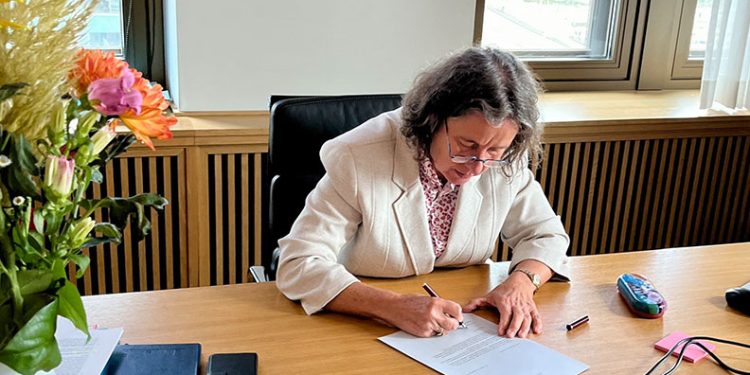 Hollanda, AB göç politikasından muaf tutulmak istiyor